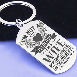 I'M A WIFE - KEY CHAIN