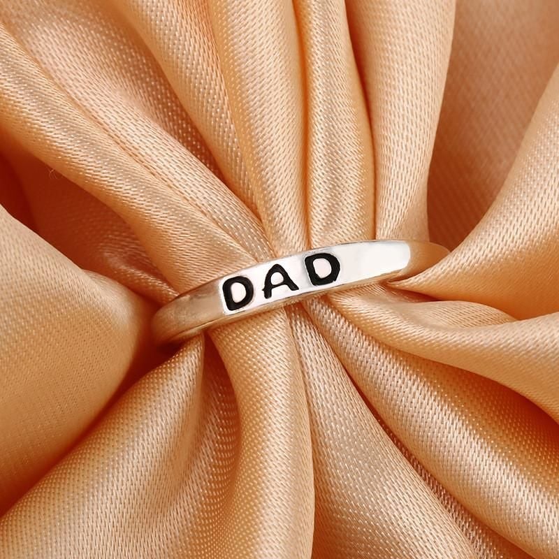 Memorial - Dad/Mom Ring